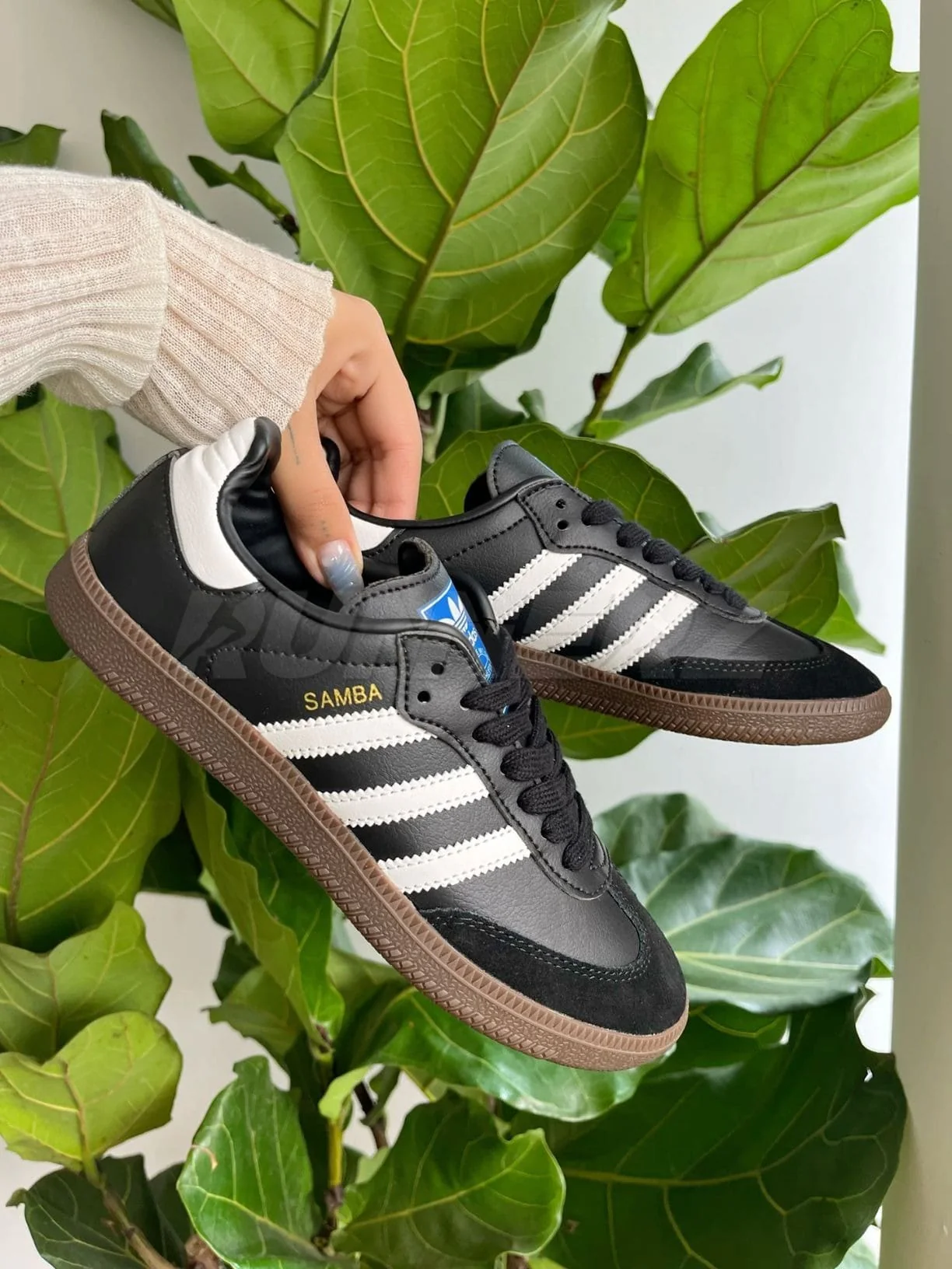 Shop Adidas Samba OG in Pakistan – Flat 30% Off Today - Image 3